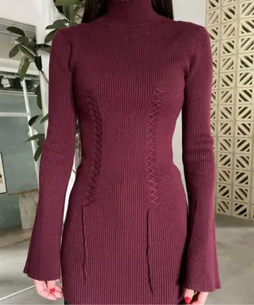 Ameri UND 2WAY YARN LACE UP KNIT TOP 버건디