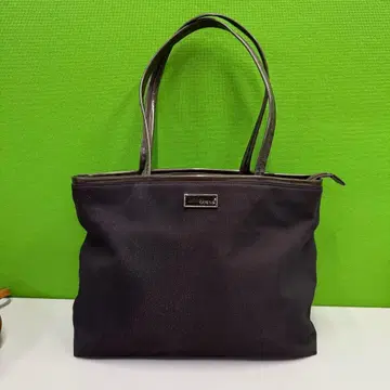 Guess 나일론 소재 블랙 계열 토트백