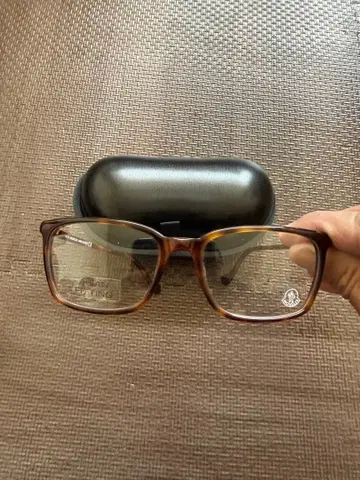 MONCLER 브라운 프레임 패션 안경