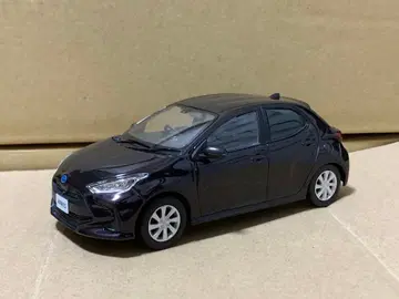 야리스 컬러 샘플 보르도