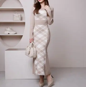 택 포함 새상품 립 서비스 체크 자카드 오프숄더 머메이드 원피스