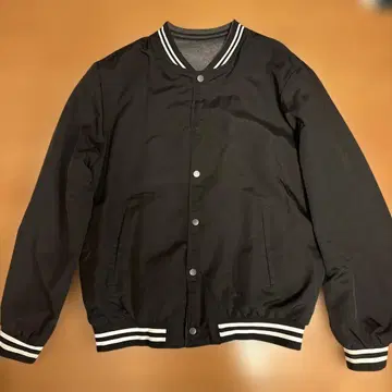 블랙 바시티 자켓