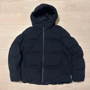UNIQLO 네이비 다운 자켓 후드 부착 여성용