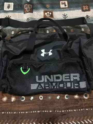 언더 아머 보스턴 백