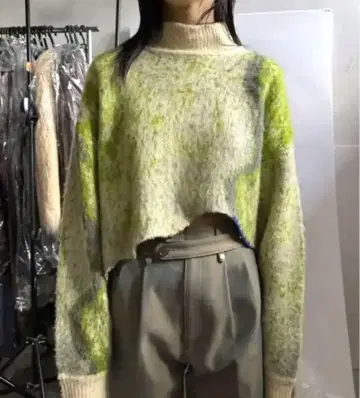 Ameri UND RUST ART KNIT TOP 그린 프리 사이즈