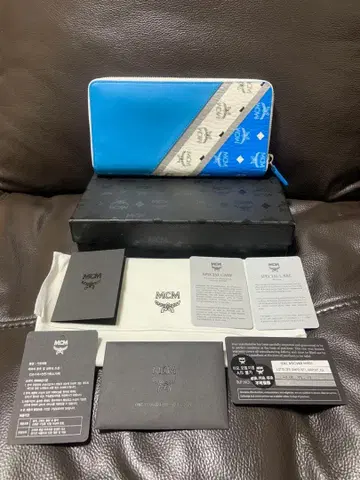 MCM 블루 가죽 장지갑