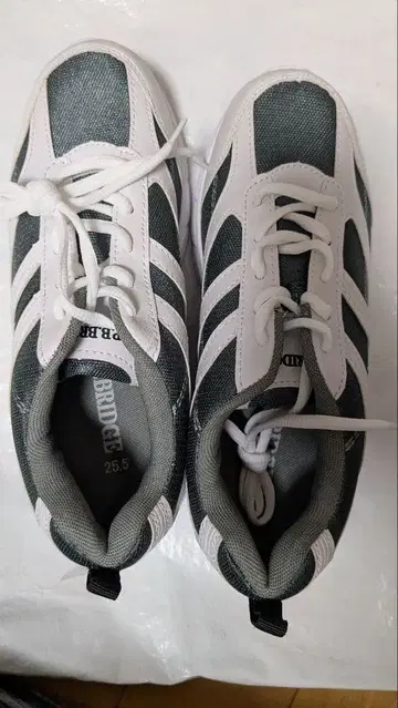 P.B.BRIDGE 스니커즈 25.5cm 화이트/그레이