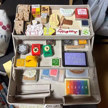 스탬프 세트와 보관 케이스