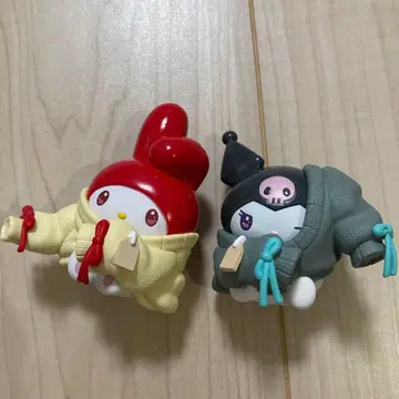 산리오 옷 갈아입는 중 시크릿 마이멜로디 쿠로미