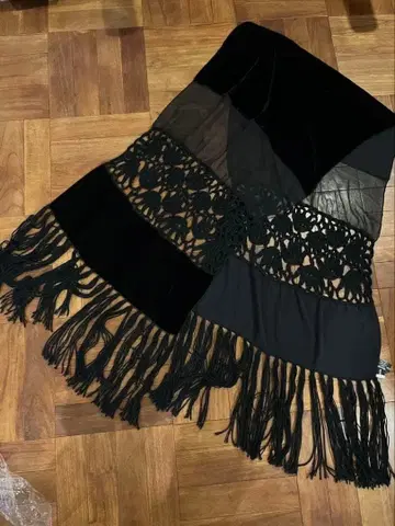 조르지오 아르마니 블랙 스톨