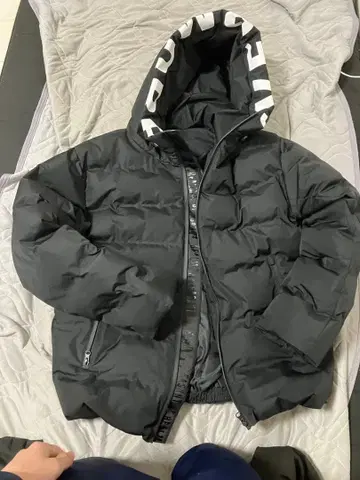 WALK&WIND 블랙 다운 자켓 M 사이즈