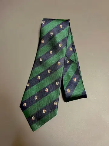 스트라이프 넥타이 그린과 네이비