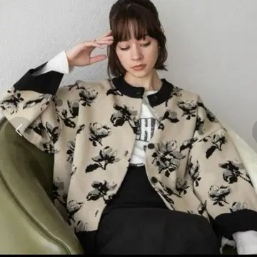 지나시스 꽃무늬 긴팔 가디건