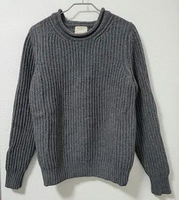 맥리치 다크 그레이 크루넥 스웨터 긴팔 니트