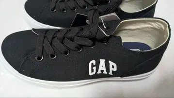 GAP 블랙 스니커즈 23.0cm