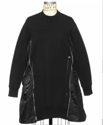 sacai 스펀지 맨투맨 나일론 이소재 도킹 원피스 사카이