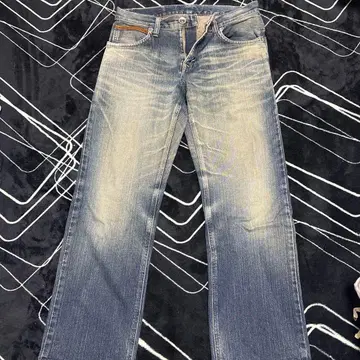 EDWIN 다크 블루 데님 스트레이트 레그