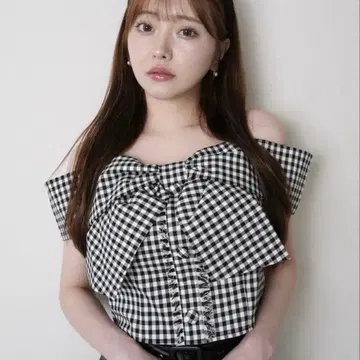 LIP SERVICE 트위드 리본 오프숄더 상의 깅엄 체크