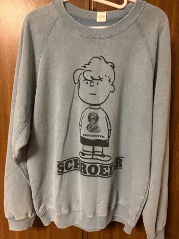 미사용 새상품 SHIPS 피넛 슈로더 맨투맨 라이트 블루 (L)