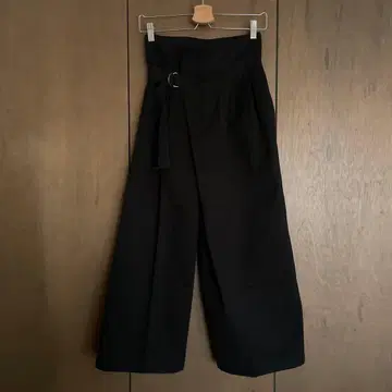 CLANE 비대칭 워크 팬츠