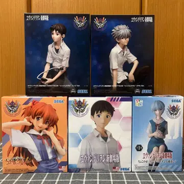 에반게리온 피규어 모음