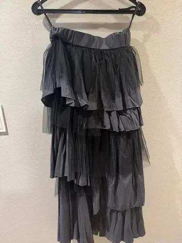 NOTRE emor random hem tulle skirt 프리 사이즈