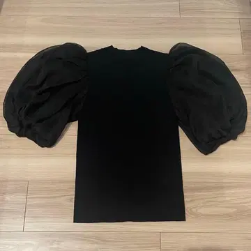 스나이델 snidel 퍼프 슬리브 반팔 상의