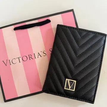 미사용 새상품 Victoria's Secret 여권 케이스 블랙