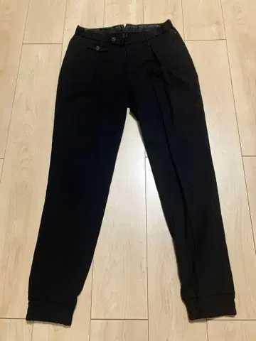 새상품급 하시모토 준 조거 팬츠 투 플리츠 블랙 S