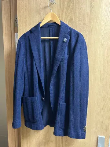 LARDINI 네이비 테일러드 자켓