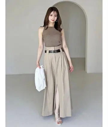 택 포함 새상품 SNIDEL 스나이델 치노 와이드 스커트 베이지