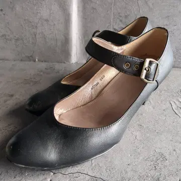 [ 히미코 ] 히미코 (24.0) 멜리 제인 스트랩 펌프스