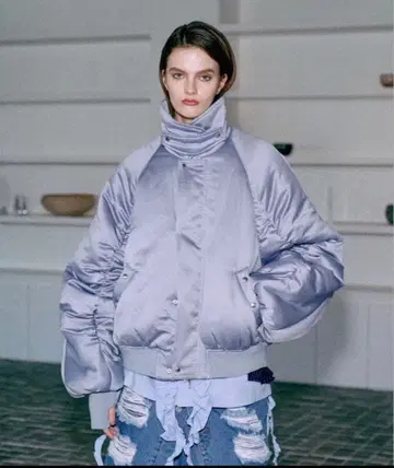 Seyto 빈티지 새틴 개더 블라존 그레이