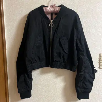 블랙 크롭 MA-1 자켓