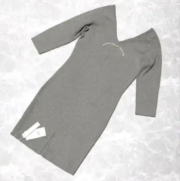 새상품 MAISON DE PAPILLON 니트 원피스 그레이 V넥