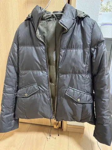 쿠미쿄쿠 리버서블 다운 자켓 L (3) 차콜 x 카키 후드 탈부착 가능