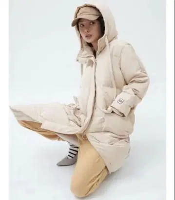 GAP 갭 베이지 롱 다운 M