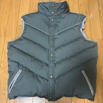 울리치 70s 화이트 택 다운 베스트