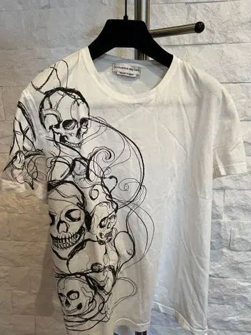 ALEXANDER McQUEEN 스컬 프린트 T셔츠