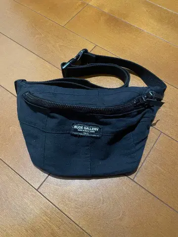 RUDE GALLERY 루드 갤러리 바디백 힙색 구제 의류