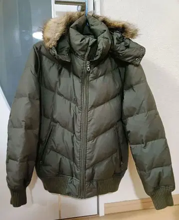 유니클로 프리미엄 다운 자켓