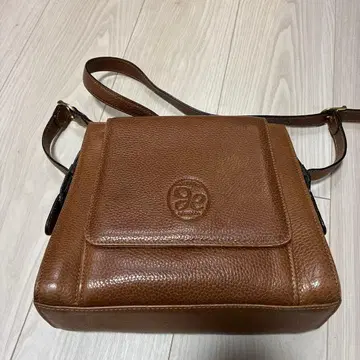 [ 알테사노스 ] ARTESANOS 가죽 브라운 숄더백