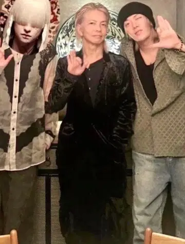 HYDE 착용 share spirit 벨로아 카고 팬츠