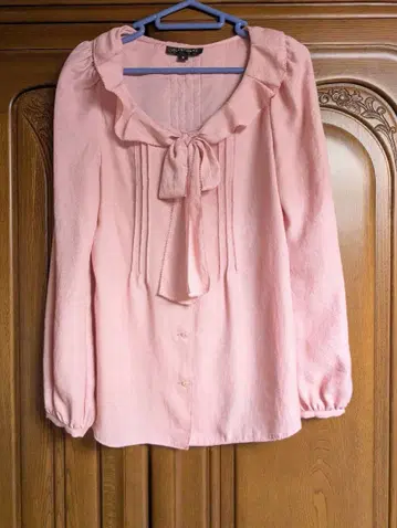 새상품급 미사용 새상품 질스튜어트 핑크 긴팔 블라우스