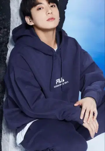 FILA 네이비 후드 부착 후드티