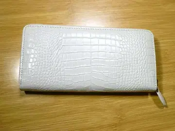 크로커다일 패턴 그레이쉬 화이트 장지갑 QVC 샵 채널