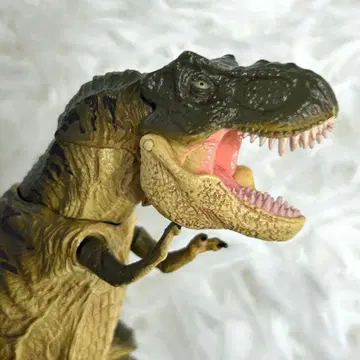 리볼텍 티라노사우루스