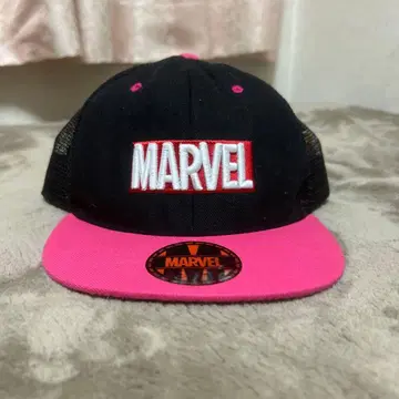 MARVEL 트래커 캡 블랙/핑크