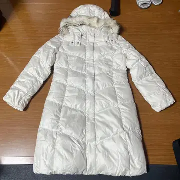 유니클로 화이트 롱 다운 자켓 M