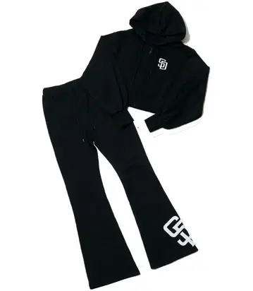 [ MLB ] 숏 후드티 x 플레어 팬츠 셋업